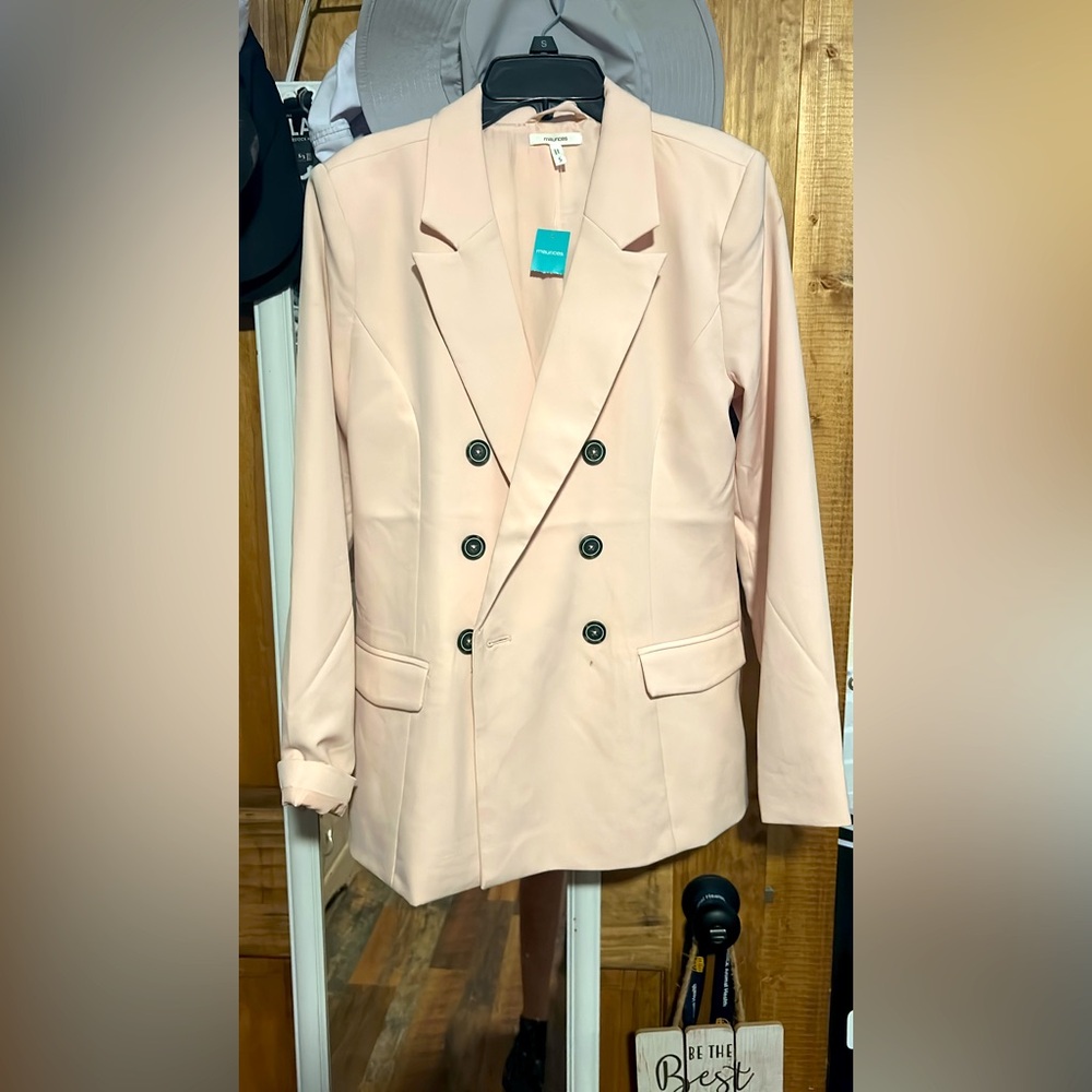 Maurice’s pink blazer